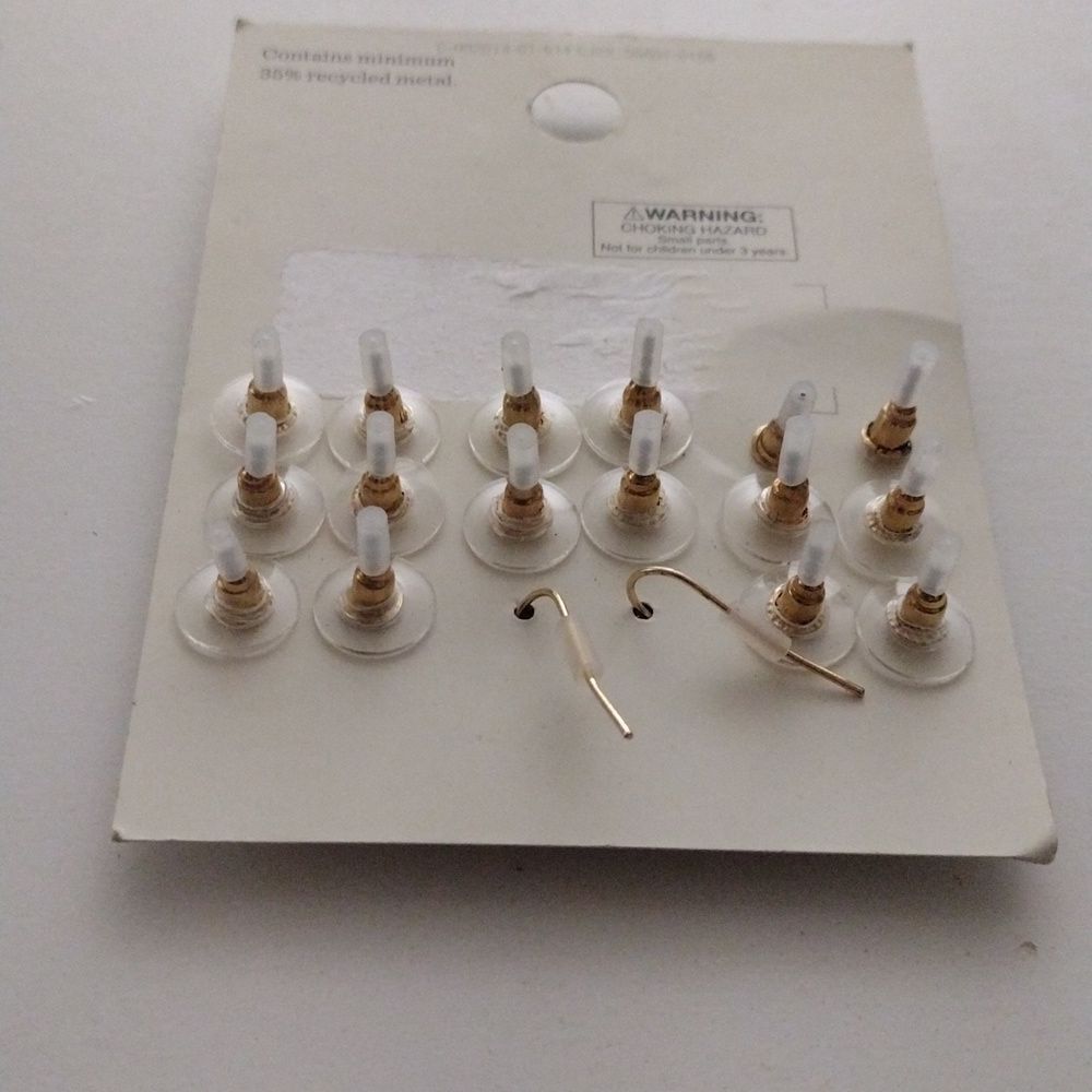 9pk Holiday Earrings - Picture 3 of 5